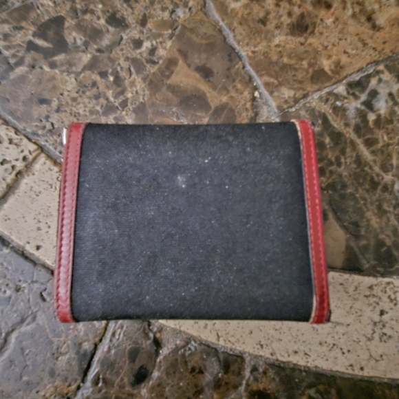 GUCCI VINTAGE ITALIAN COLOR RING WALLET LEATHER CANVAS TRIFOLD ITALY RED BLACK - Picture 3 of 10